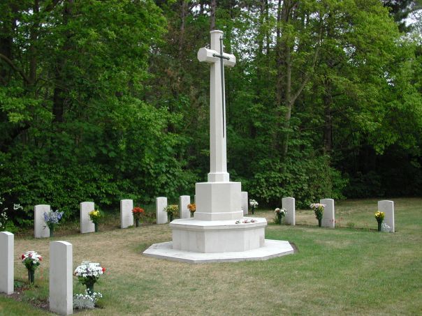 Monument Longway